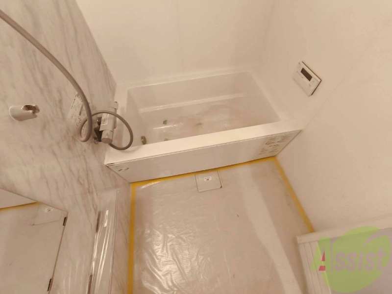 バス・シャワールーム　お風呂になります。一日の疲れを癒してくださいね。