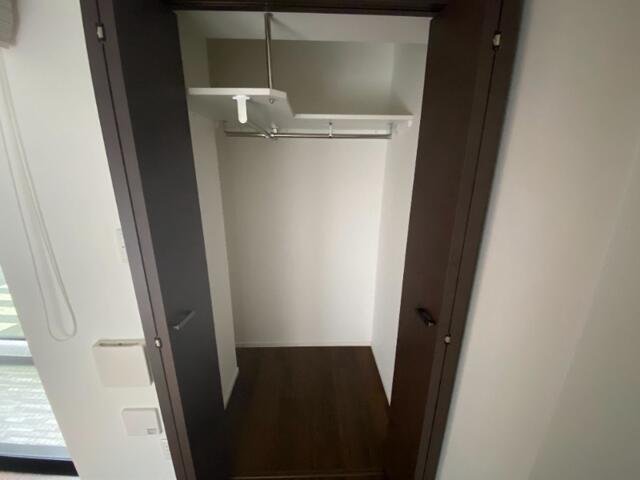 収納　ウォークインクローゼット?