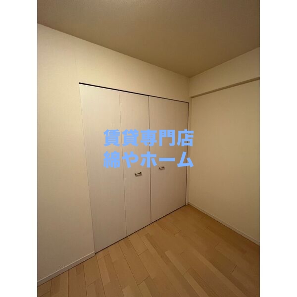 その他部屋・スペース　使い勝手のいい寝室です