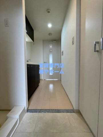 玄関　収納もある玄関です