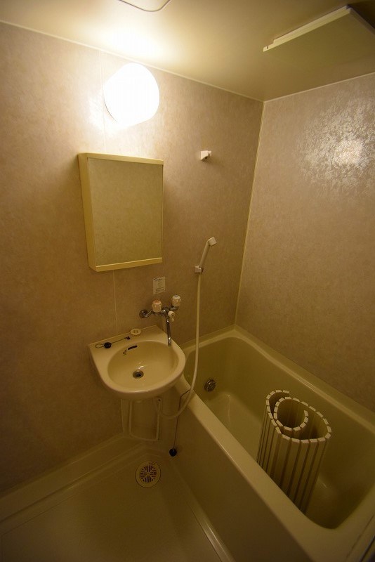 バス・シャワールーム　別室参照