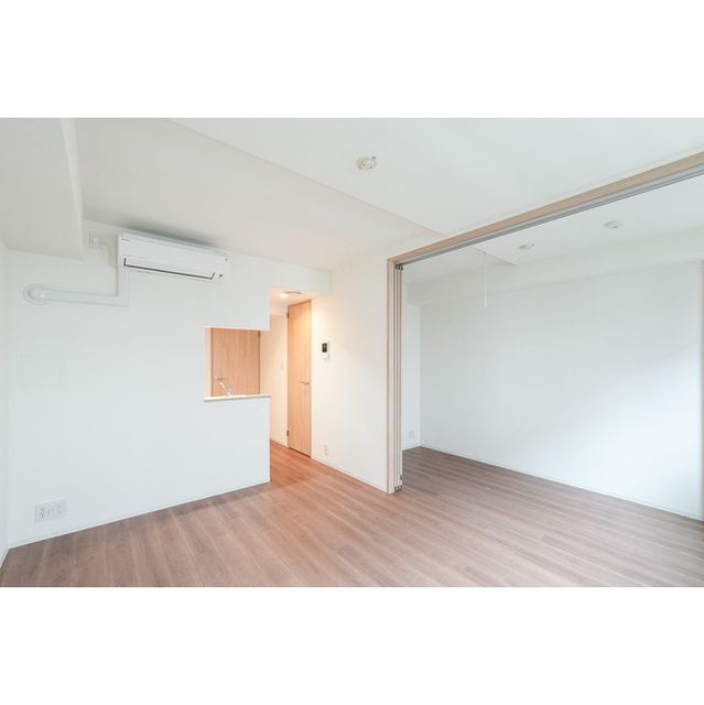 居室・リビング　内観1※別部屋参考写真