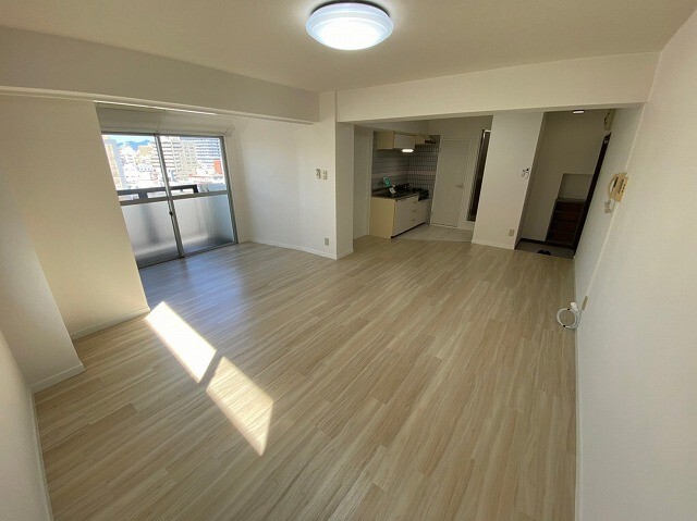 居室・リビング　※現況を優先します。