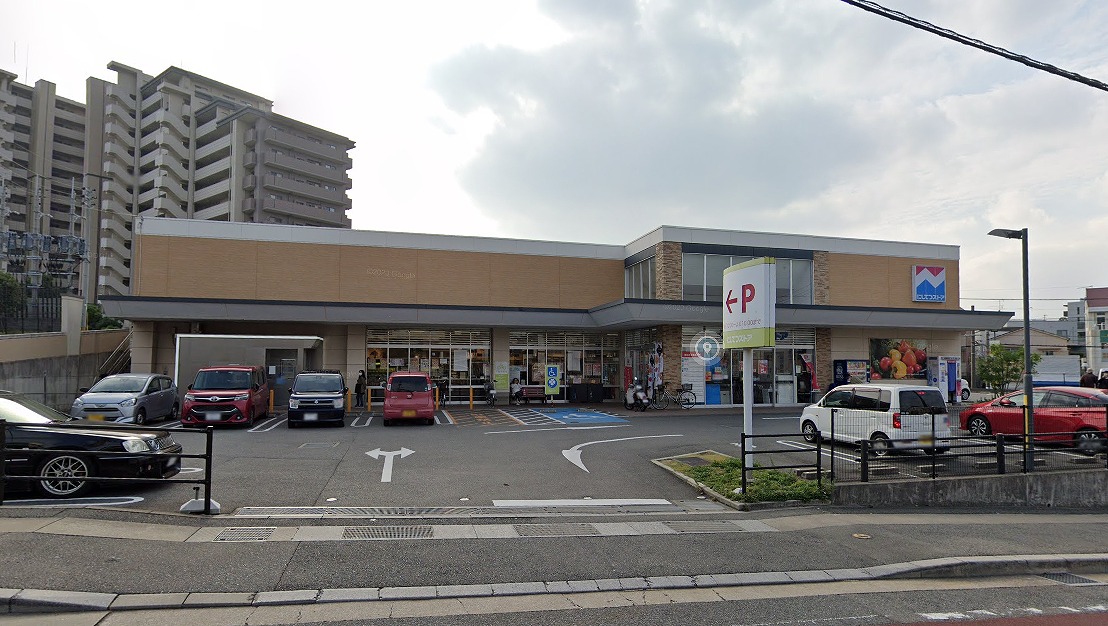 スーパー　にしてつストア香椎花園店（スーパー）まで871m