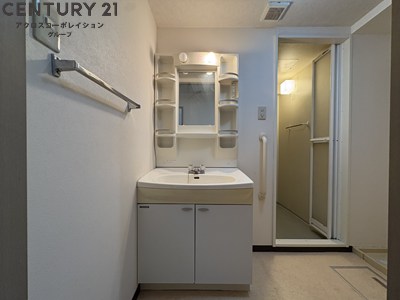 洗面設備　独立洗面化粧台付き☆