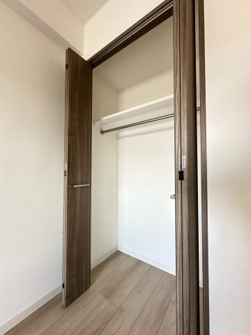 収納　同型反転