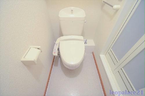 トイレ　設備・仕様は号室により異なる為、現況を優先致します。