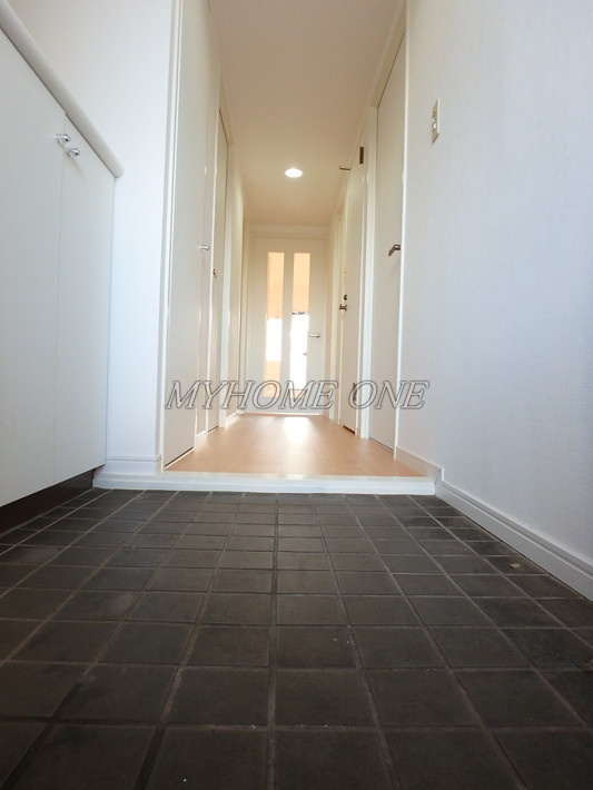 玄関　玄関ホール