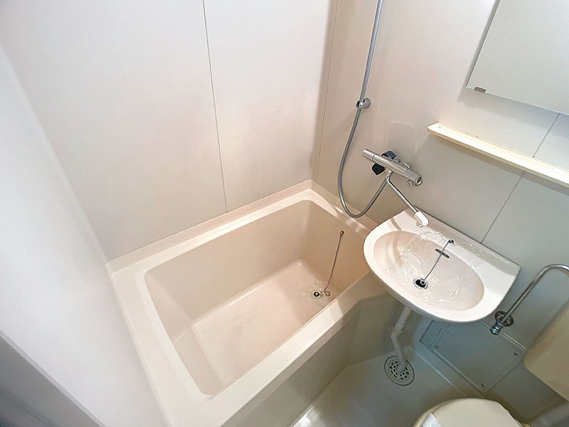 バス・シャワールーム　※同じ内観の他のお部屋※