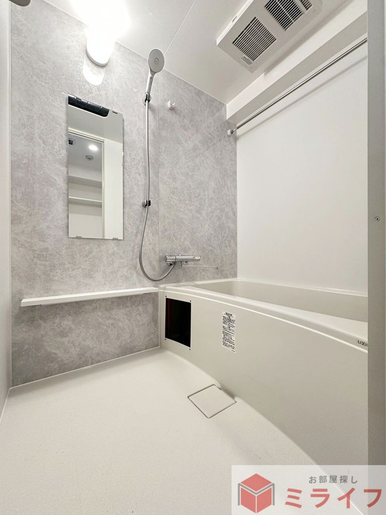 バス・シャワールーム　同施工会社・同仕様イメージ