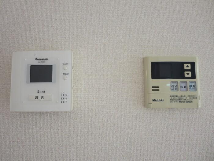 セキュリティ　モニター付きインターホン