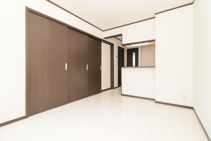 居室・リビング　図面と現状に相違がある場合には現状を優先