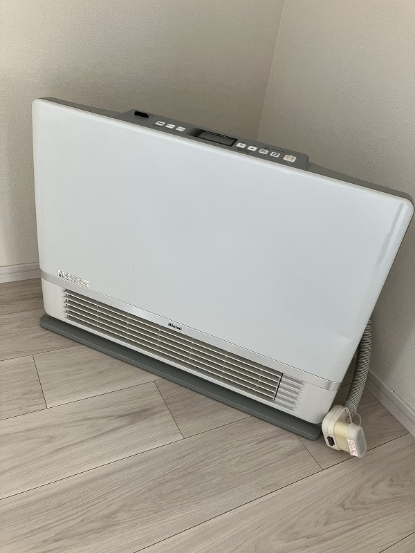 その他設備　暖房ファンコンベクター