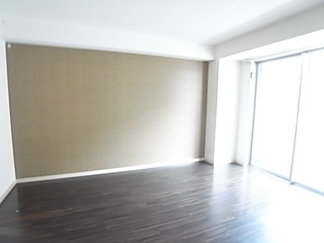 居室・リビング　同一物件別部屋写真