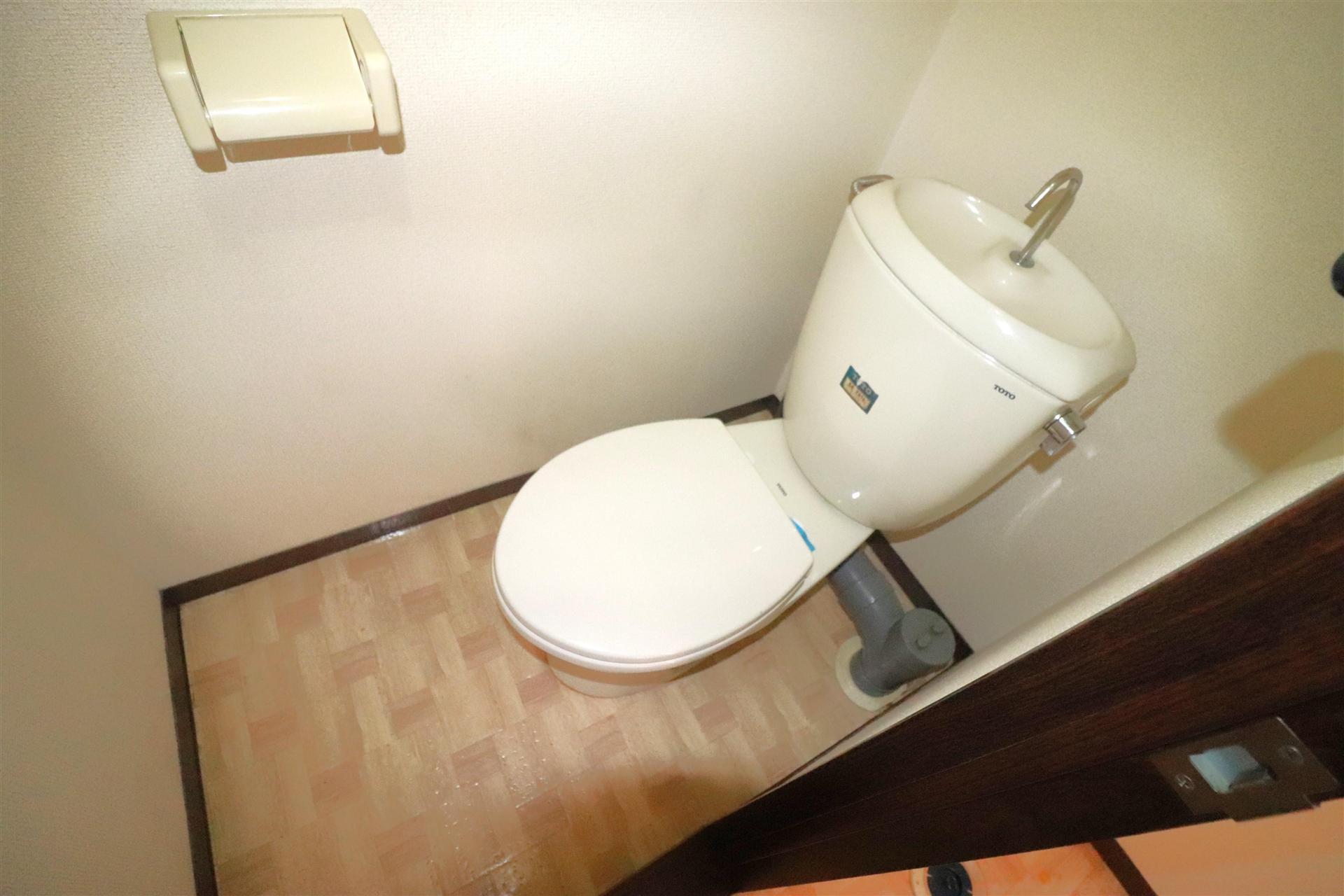 トイレ　トイレ