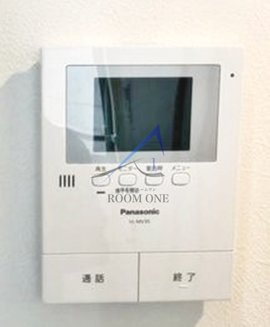 セキュリティ　モニター付きインターホンです。