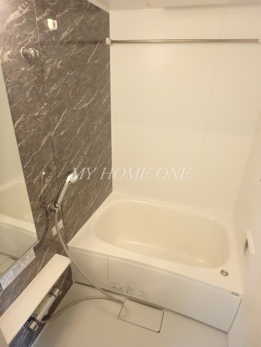 バス・シャワールーム　追焚バス