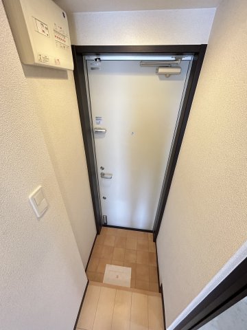 フジパレス城東永田IIの玄関写真
