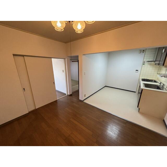 居室・リビング　開放感のあるゆったりとしたお部屋です♪