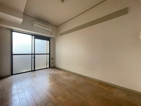 居室・リビング　※別号室の写真です