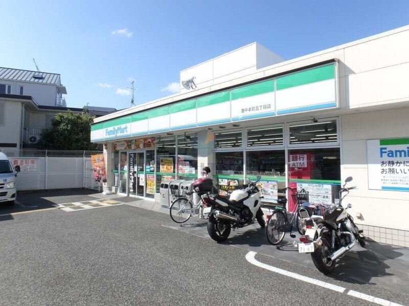 コンビニ　ファミリーマート豊中本町五丁目店（コンビニ）まで302m