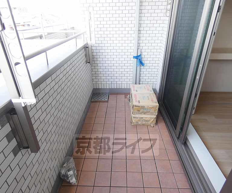 バルコニー　広めのバルコニーです。