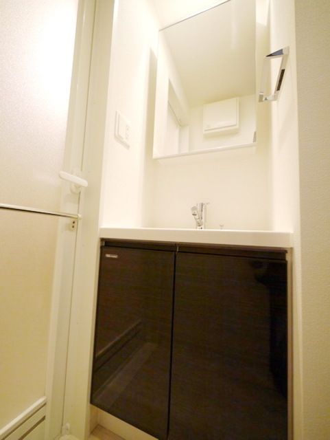 洗面設備　同仕様