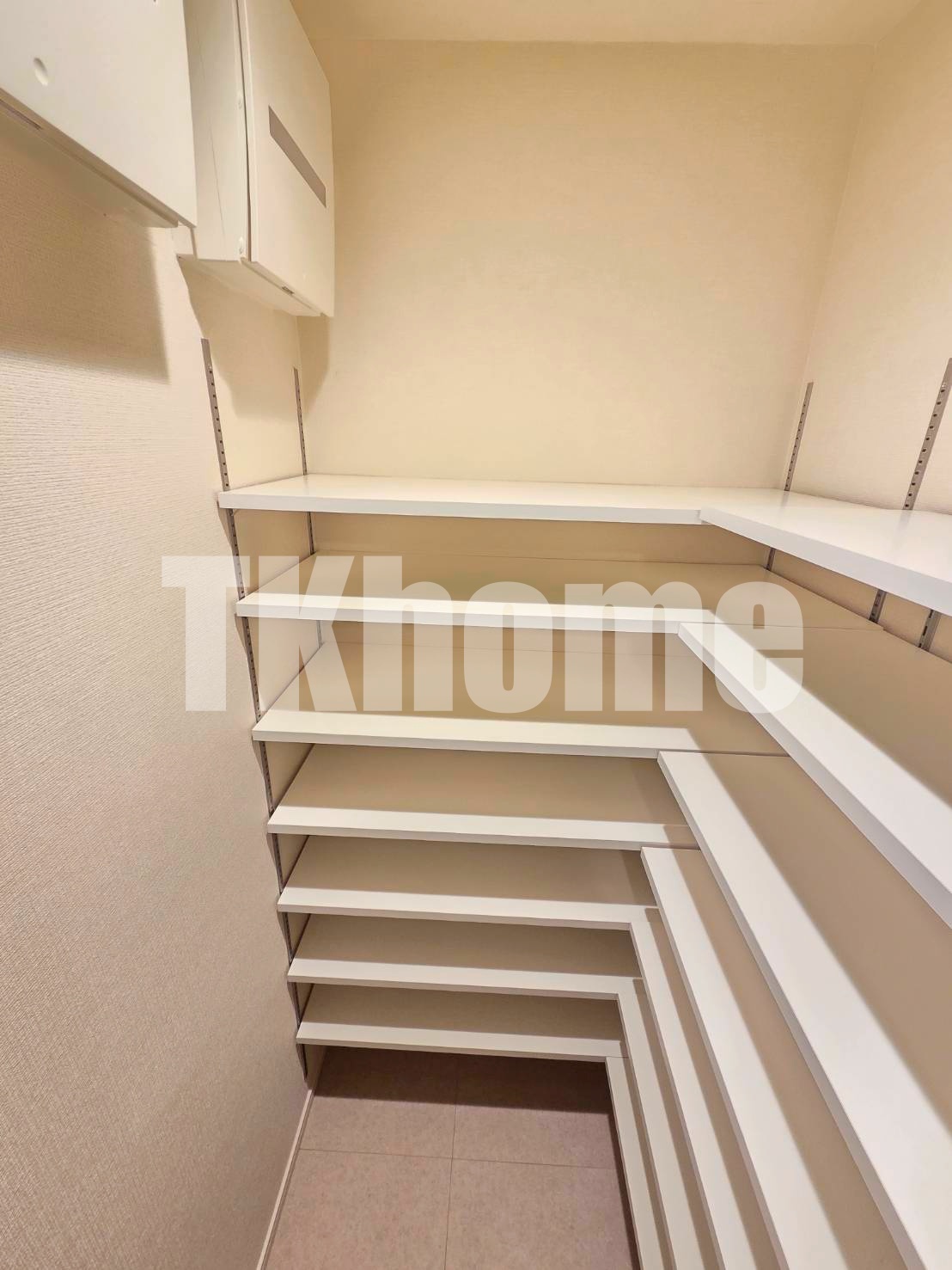 玄関　シューズインクローク