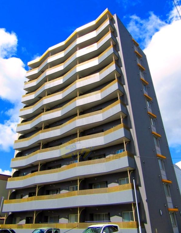 建物外観　エレベーター付きの高層２ＬＤＫマンションです♪