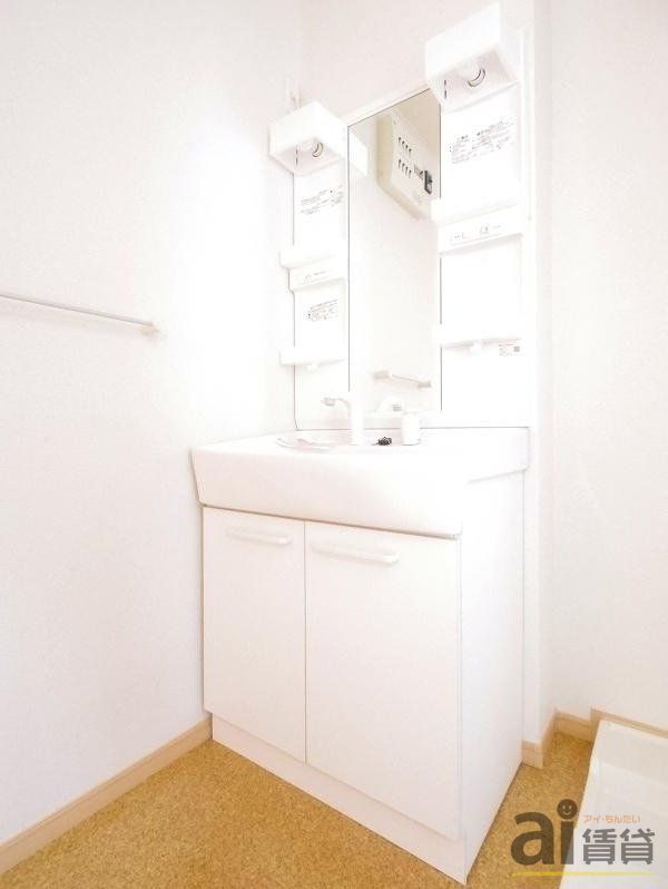 洗面設備　※同仕様写真です