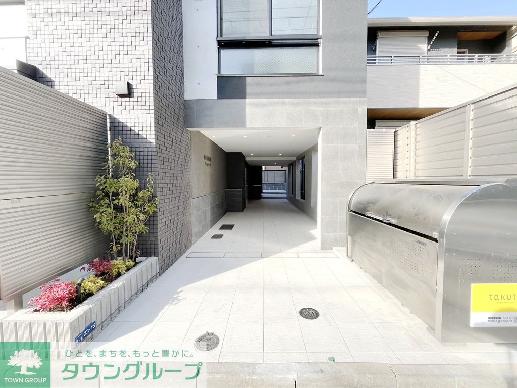 エントランス　庭