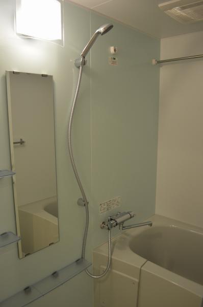 バス・シャワールーム　バス・シャワールーム