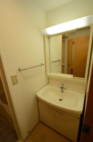 洗面設備　コート・フェリシア　文京区向丘1