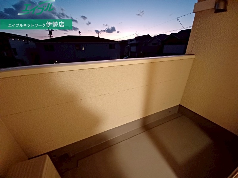 バルコニー　同タイプの写真です