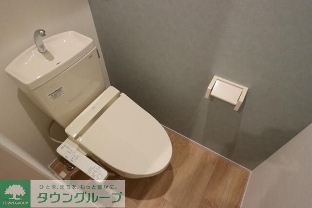 トイレ　別号室参考写真です