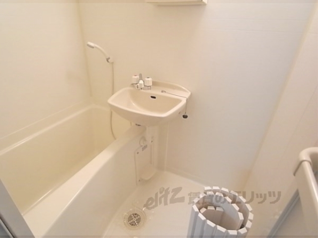 バス・シャワールーム　バス