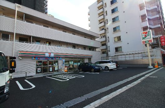 コンビニ　セブンイレブン台東清川２丁目店（コンビニ）まで76m
