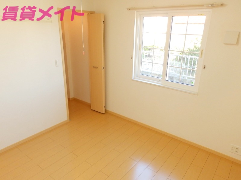 その他部屋・スペース　同型反転参考写真です。