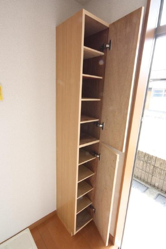 玄関　シューズボックスで玄関すっきり