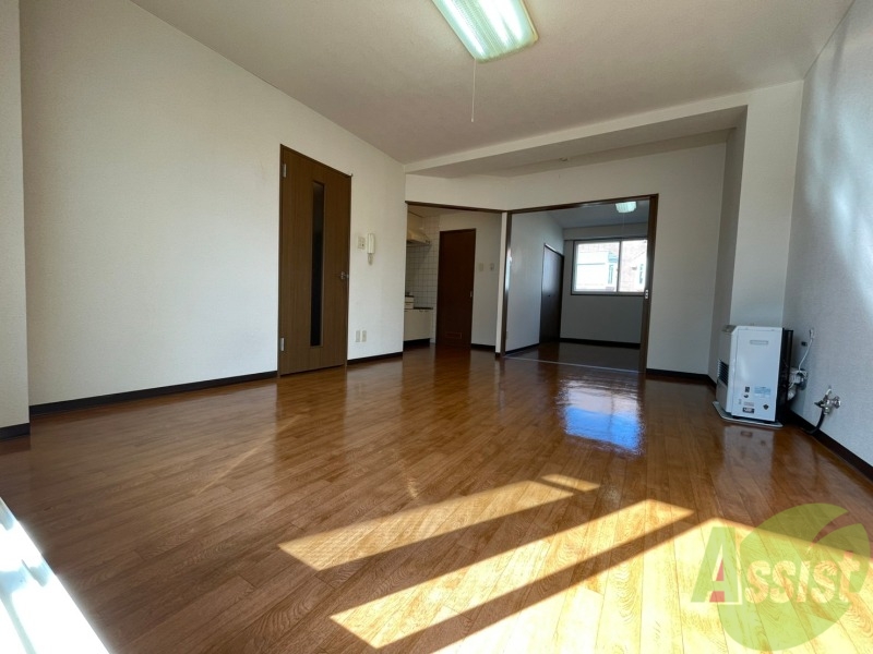 居室・リビング　広くてキレイなＬＤＫが広がっていて、充実した生活が送れそう。