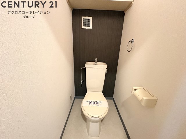 トイレ　お掃除のしやすいトイレです☆