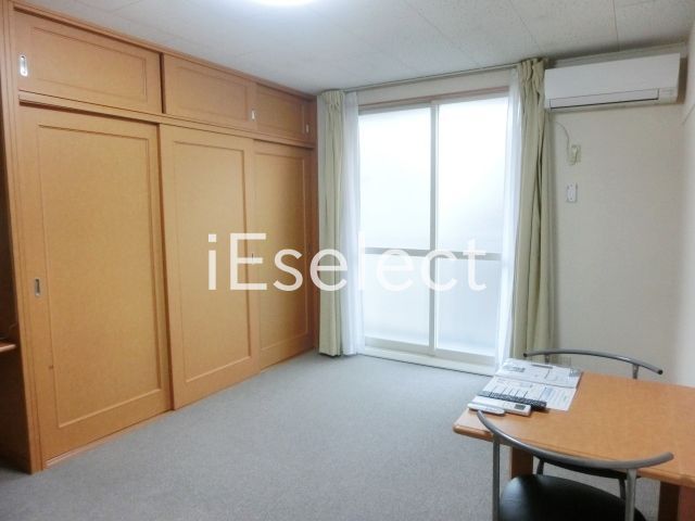 居室・リビング　日当たり良好です