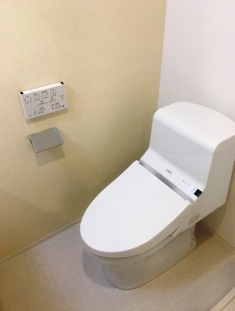 トイレ　トイレ