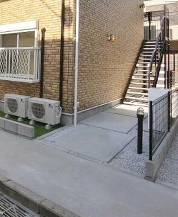 エントランス　綺麗に管理されたエントランス