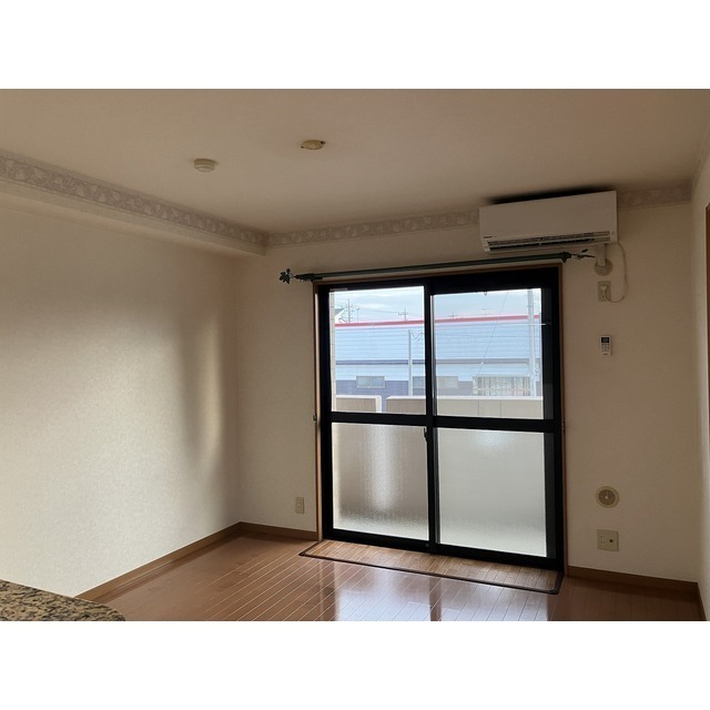 居室・リビング　別部屋のお写真です。