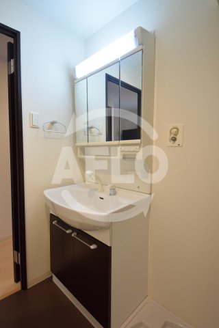 洗面設備　インテリジェンス御堂　独立洗面台