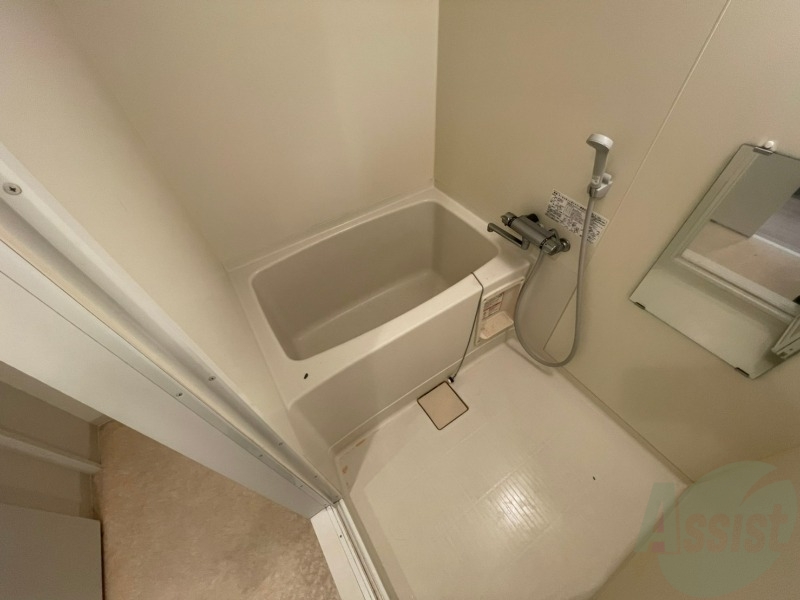 バス・シャワールーム　お風呂です。ゆっくりお風呂につかるのも体に良いですね～