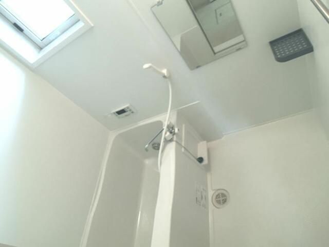 バス・シャワールーム　写真は別の部屋のものです。