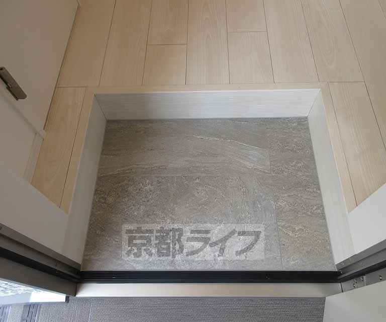 玄関　来客にも安心のスペースです