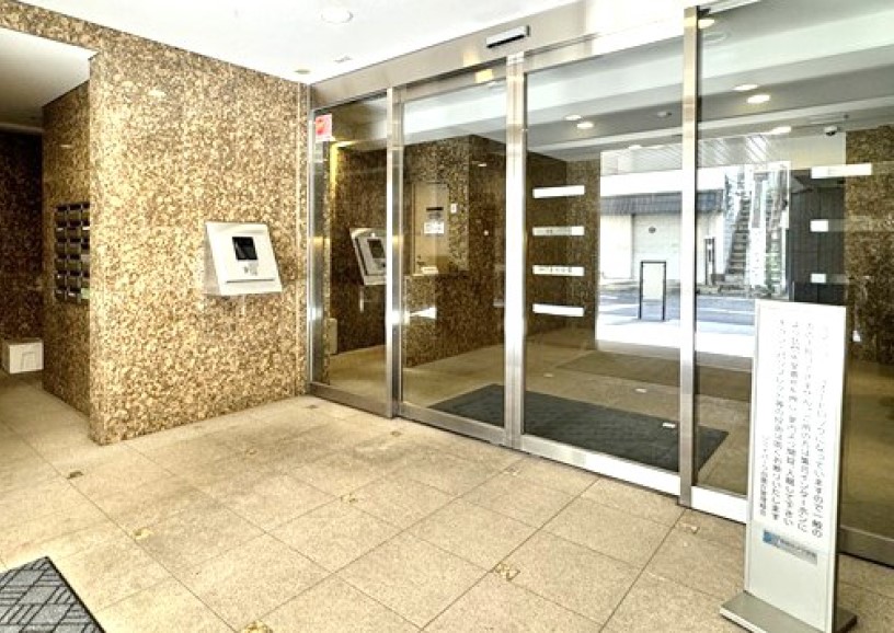 エントランス　エントランス